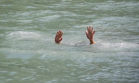 ஆந்திராவில் கோதாவரி ஆற்றில் மூழ்கி 5 பொறியியல் மாணவர்கள் பலி!