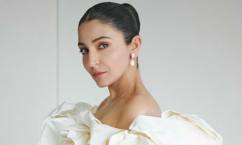 அட்லீ இயக்கத்தில் தெலுங்கில் அறிமுகமாகும் விராட் மனைவி?