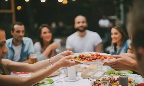 இரவு உணவு தாமதமாக சாப்பிடுபவரா நீங்கள்? அப்போ இதை தெரிஞ்சிக்கோங்க...