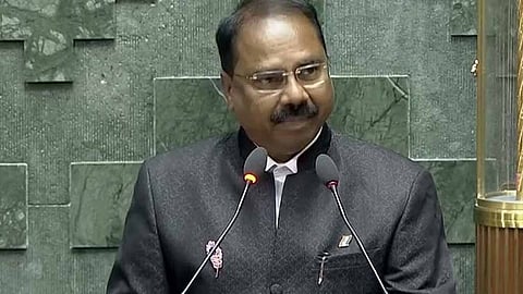 சபாநாயகர் இருக்கையில் அமர்ந்து கொண்டு கேள்வி எழுப்பிய TDP தலைவர்: மக்களவையில் அரிய நிகழ்வு