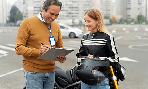 Bike Insurance | உங்கள் பைக் காப்பீட்டில் பணத்தைச் சேமிப்பதற்கான 8 சிறந்த குறிப்புகள்