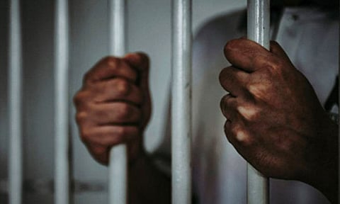 சத்தீஸ்கர் சிறைகளில் 285 கைதிகள் பலி.. தாமாக முன்வந்து மனித உரிமைகள் ஆணையம் விசாரணை