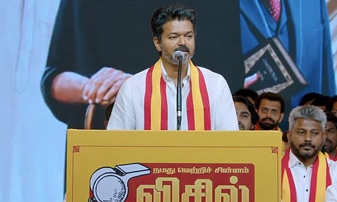 தி.மு.க கூட்டணி ஒட்டுப்போட்ட கூட்டணி.. போதையில்லா தமிழகம், பெண்கள் பாதுகாப்புக்கு நாங்கள் உத்தரவரதம் - விஜய்