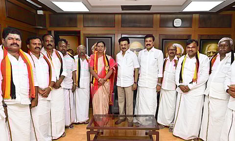 முதலமைச்சர் மு.க.ஸ்டாலினை தே.மு.தி.க.-ம.தி.மு.க. கூட்டணி கட்சி வேட்பாளர்கள் சந்தித்து வாழ்த்து பெற்றனர்