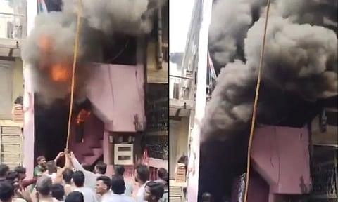 குஜராத்தில் புடவை மடிக்கும்போது விபரீதம்: ஃபோம் தாள்கள் தீப்பிடித்ததில் குழந்தை உட்பட 5 பேர் உயிரிழந்த சோகம்