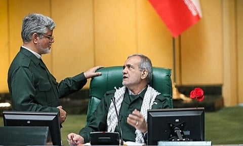 அதிபரை ஓரம்கட்டிவிட்டு ஈரான் அரசு அதிகாரத்தை கையில் எடுக்கிறதா இஸ்லாமிய காவல்படை? | Iran war