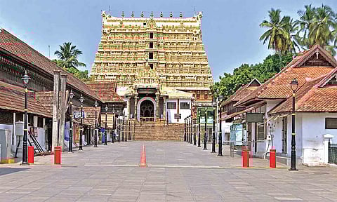 பத்மநாபசாமி கோவிலில் ஆராட்டு விழா - திருவனந்தபுரத்தில் நாளை விமான சேவை ரத்து