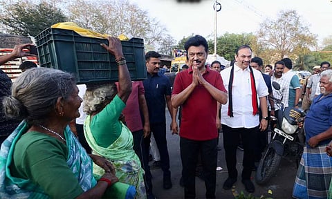 DMK | திருச்சி காந்தி மார்க்கெட்டில் நடைபயிற்சியின்போது வாக்கு சேகரித்த மு.க.ஸ்டாலின்