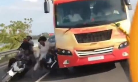 ‘இவர்கள் வர வேண்டாம்’... பிரசார வாகனத்தை பின்தொடரக் கூடாது: தொண்டர்களுக்கு தவெக போட்ட உத்தரவு!