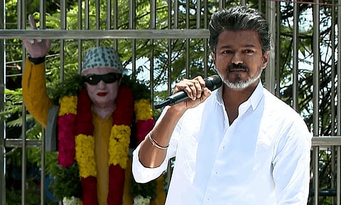 TVK Vijay | 2 குற்ற வழக்குகள் உள்ளதாக வேட்பு மனுவில் குறிப்பிட்ட த.வெ.க. தலைவர் விஜய்