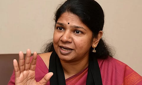 CBSE | "மற்றொரு இந்தி எதிர்ப்புப் போராட்டத்தை மத்திய அரசு தூண்டுகிறதா?"- கனிமொழி கேள்வி