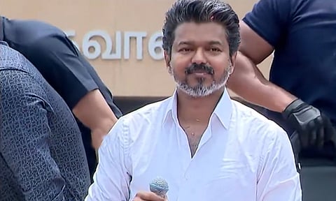 புதுச்சேரிக்கு மாநில அந்தஸ்தை பெற சட்டப்படி முயற்சிப்போம்- விஜய் வாக்குறுதி