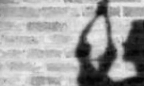 வாழப்பாடி அருகே இளம்பெண் தற்கொலை: கணவர் குடும்பத்தினரிடம் போலீசார் அதிரடி விசாரணை