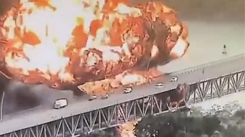 பனாமா கால்வாய் பாலம் அருகே வெடிவிபத்து