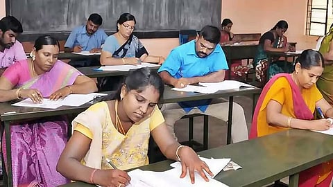 ஆசிரியர் தகுதித் தேர்வுக்கு விண்ணப்பிக்க நாளை கடைசி நாள்