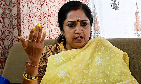 தோல்வி பயத்தால் 3ம் தர பேச்சாளர் போல் பேசி வருகிறார் இ.பி.எஸ்..!- தமிழச்சி தங்கபாண்டியன்