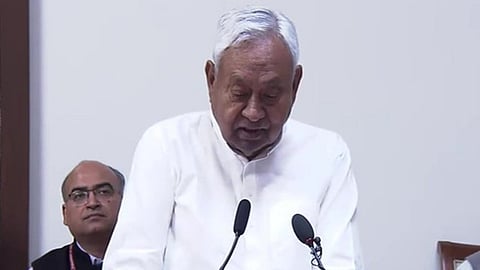 நிதிஷ்குமார்