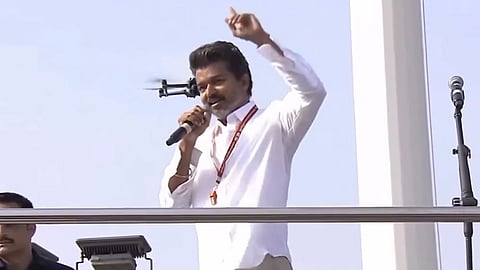 அரசின் நலத்திட்டங்கள் வீட்டு வாசலுக்கே வந்து சேரும்: விஜய் வாக்குறுதி