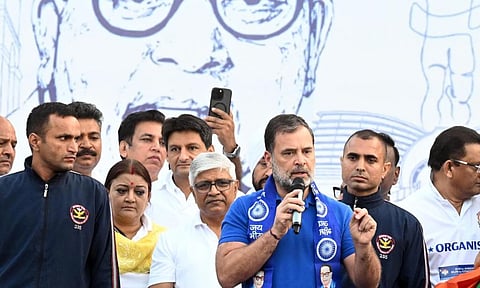 இந்தியாவின் சமத்துவத்தை சிதைத்து அரசியலமைப்பை அழிக்க ஆர்எஸ்எஸ்-பாஜக முயற்சி - ராகுல் காந்தி