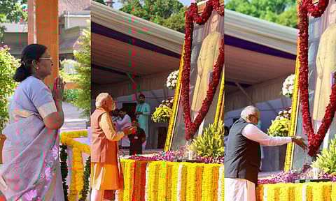 அம்பேத்கர் ஜெயந்தி: பாராளுமன்ற வளாகத்தில் அம்பேத்கர் படத்திற்கு தலைவர்கள் மரியாதை