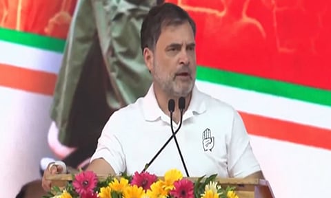 "டெல்லியிடம் சரணடையும் முதல்வர் தமிழ்நாட்டிற்கு தேவையா?"- ராகுல் காந்தி ஆவேசம்