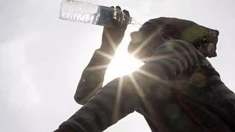 வெப்ப அலையில் இருந்து தற்காத்துக்கொள்ளும் வழிகள்...