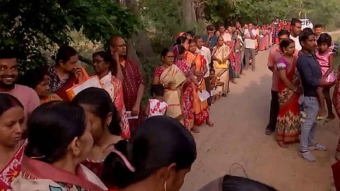 மேற்கு வங்க சட்டசபை தேர்தல் - முதல்கட்ட வாக்குப்பதிவு தொடங்கியது