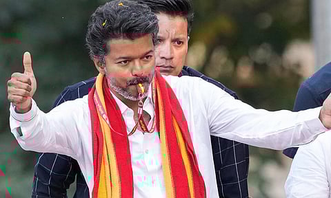 இரு தொகுதிகளில் போட்டியிட்ட த.வெ.க தலைவர் விஜய்..! வாக்கு சதவீத நிலவரம் என்ன?