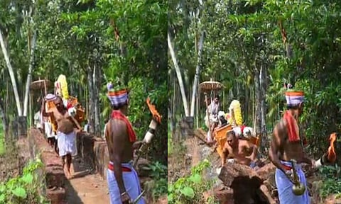 மங்களூரு அருகே சாமி ஊர்வலத்தின்போது நடைபாலம் இடிந்து விபத்து- 8 பேர் படுகாயம்