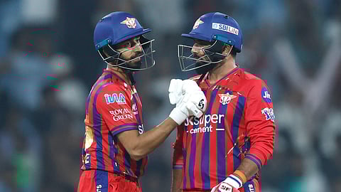 IPL 2026 | கடைசி பந்தில் சிக்சர்... கே.கே.ஆர். அணிக்கு எதிரான போட்டியை சூப்பர் ஓவருக்கு அழைத்து சென்ற ஷமி