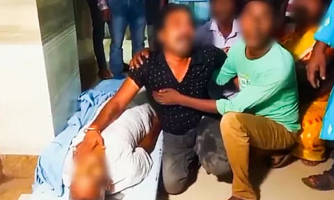 மேற்கு வங்கம்: மத்திய படையினர் தாக்குதலில் முதியவர் உயிரிழப்பு - திரிணாமுல் காங்கிரஸ் குற்றச்சாட்டு