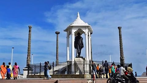 3 நாட்கள் தொடர் விடுமுறை: புதுவையில் குவிந்த சுற்றுலா பயணிகள்