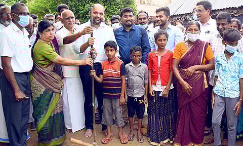 50 ஆண்டு கால கோரிக்கையினை நிறைவேற்றும் வகையில் புதிய சாலை அமைக்கும் பணி