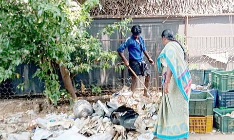 தேங்கி கிடந்த குப்பைகள் அகற்றம்