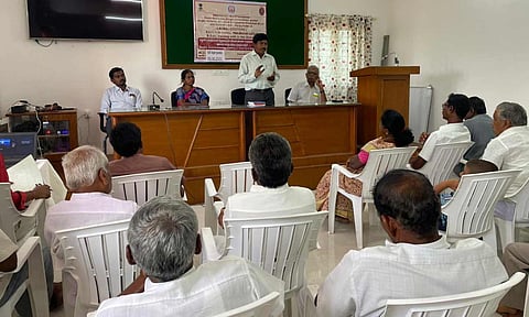 விதைப்பண்ணை சாகுபடியாளர்களுக்கு விதை உற்பத்தி பயிற்சி