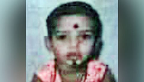 கும்பகோணத்தில் 4-வது மாடியில் இருந்து தவறி விழுந்து பெண் குழந்தை பலி