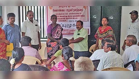 சிறப்பு முகாம் நடைபெற்ற போது எடுத்த படம்.