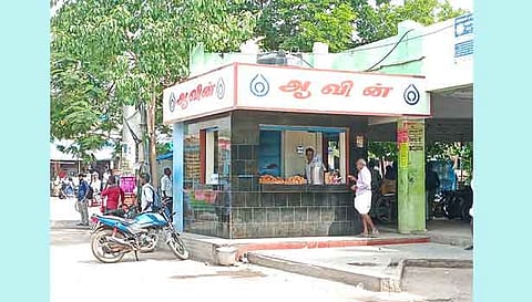 உணவகமாக மாறிய ஆவின் பாலகம்