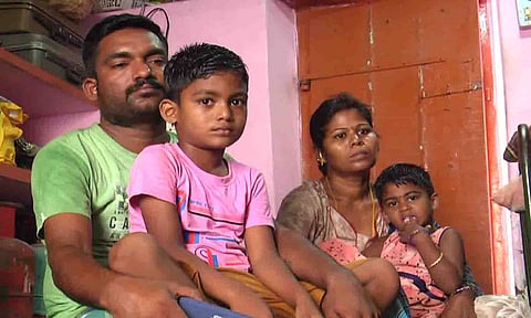 சர்க்கரை நோயால் பாதிக்கபட்ட குழந்தைகளை படத்தில் காணலாம்