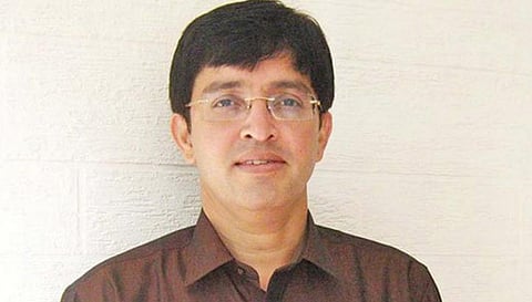 தமிழக சுகாதாரத்துறை செயலாளர் ராதாகிருஷ்ணன் இடமாற்றம்