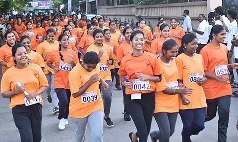 ஈரோட்டில் 3 ஆயிரம் பேர் கலந்து கொண்ட மாரத்தான் போட்டி