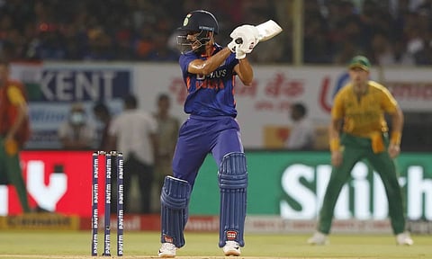 அரை சதமடித்த கெய்க்வாட்