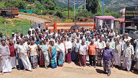 பிக்கட்டி கூட்டுறவு தேயிலை தொழிற்சாலையை விவசாயிகள் முற்றுகை