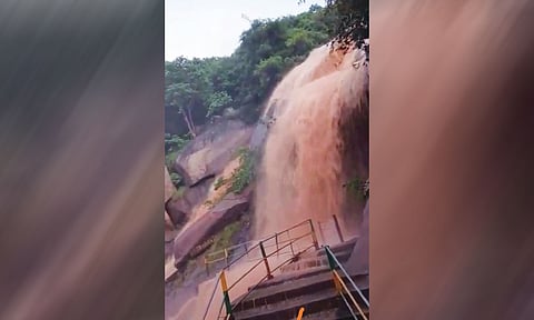 ஜலகாம்பாறை அருவி