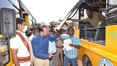 கோவையில் 1,265 தனியார் பள்ளி வாகனங்கள் ஆய்வு