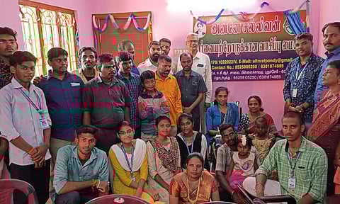 பார்வையற்றோருக்கான வாசிப்பு மையம் திறப்பு விழா நடந்த போது எடுத்த படம்.