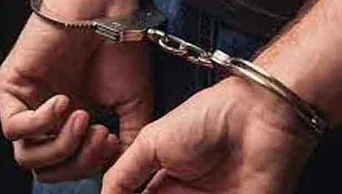 சிறுமியை கடத்தி திருமணம் செய்த பெயிண்டர் கைது