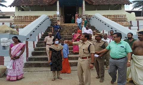திருவட்டார் கோவிலில் கும்பாபிஷேக முன்னேற்பாடு - மாவட்ட போலீஸ் சூப்பிரண்டு ஆய்வு