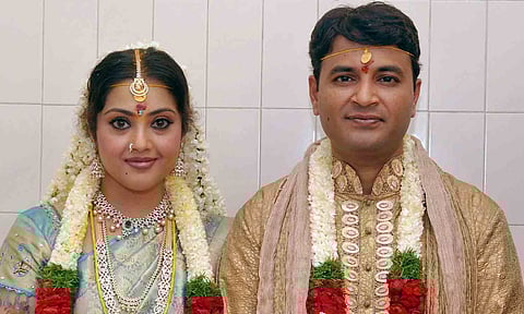 மீனாவின் கணவர் கொரோனாவால் உயிரிழக்கவில்லை.. குஷ்பு உருக்கம்