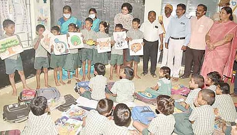புதுக்ேகாட்டை நகராட்சி பள்ளியில் கலெக்டர் கவிதா ராமு திடீர் ஆய்வு
